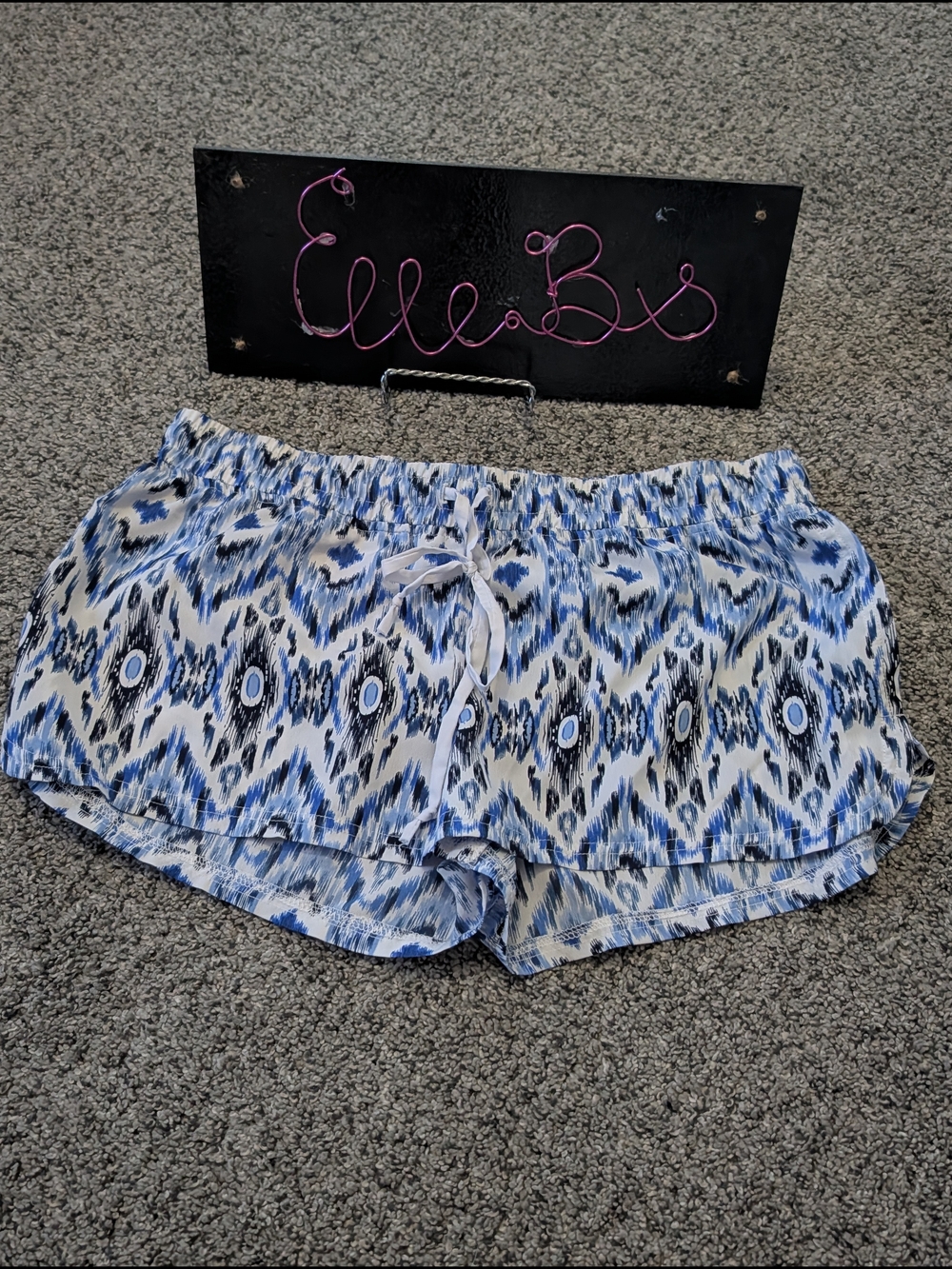 EUC Derek Heart Blue and White Patterned Drawstring Shorts M